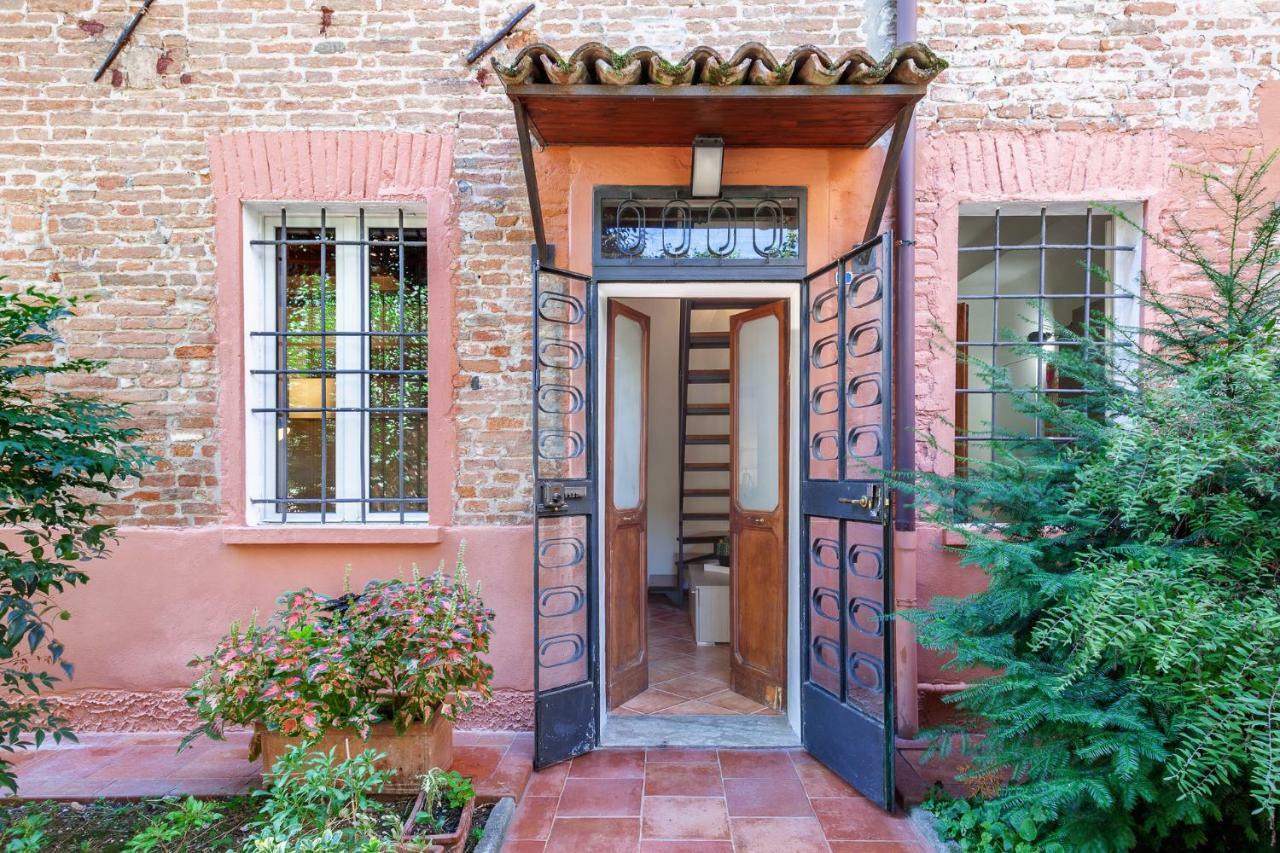 Duplex Apartment In Pieno Centro Ferrara Dış mekan fotoğraf